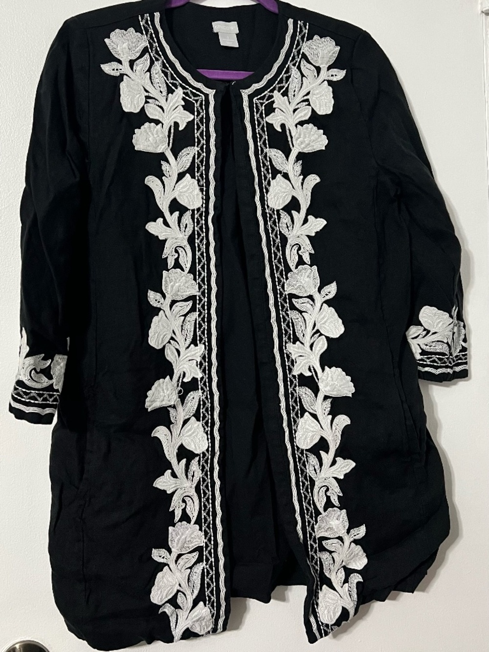 Chico's Black & White Floral Embroidered Linen Boho Jacket